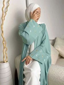 Etnische kleding Eid Dubai Moon geborduurd Open Abaya 2024 Moslim voor vrouwen retro kaftan bescheiden jurken luxe kimono jas islam kleding ka t240510