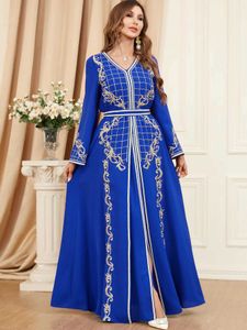Vêtements ethniques Elegant Automne Arabe Maxi Robe pour femmes Abaya Caftan A-Line Party Robes 2 pièces Set Kimono Saudi Dubaï Kaftan Islamic 2023 T240515