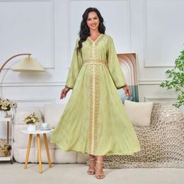 Vêtements ethniques Elegant Evening Muslim Dress Femme V-Neck Manches longues Arabie Dubai Abayas Lace-Up Islam Robes pour Kaftan