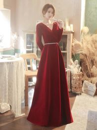 Vêtements ethniques Mode élégante Col en V Couleur unie Robes à manches longues Vin Rouge A-Line Jupe Été Femme 2023