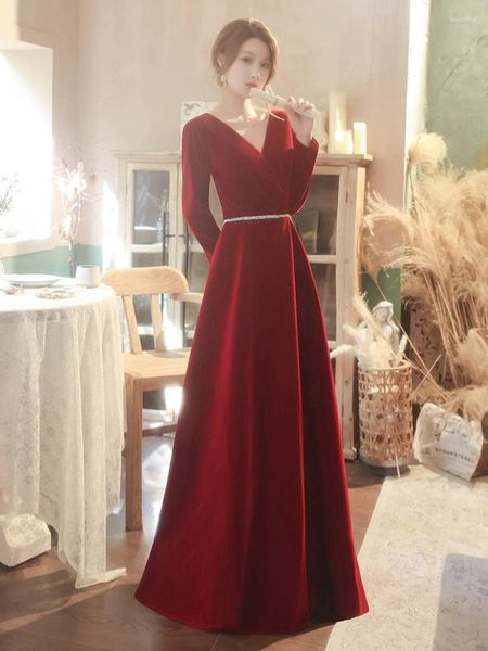 Vêtements ethniques Mode élégante Col en V Couleur unie Robes à manches longues Vin Rouge A-Line Jupe Été Femme 2023