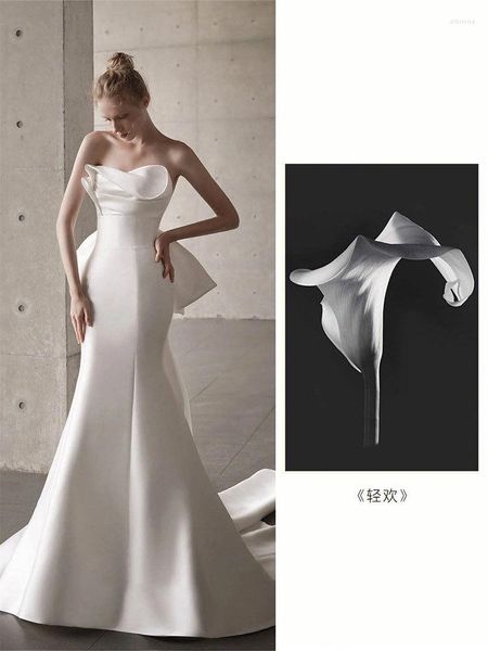 Vêtements ethniques élégant français simple tube haut dos nu robe de mariée mariée bal blanc satin queue robe de soirée robes