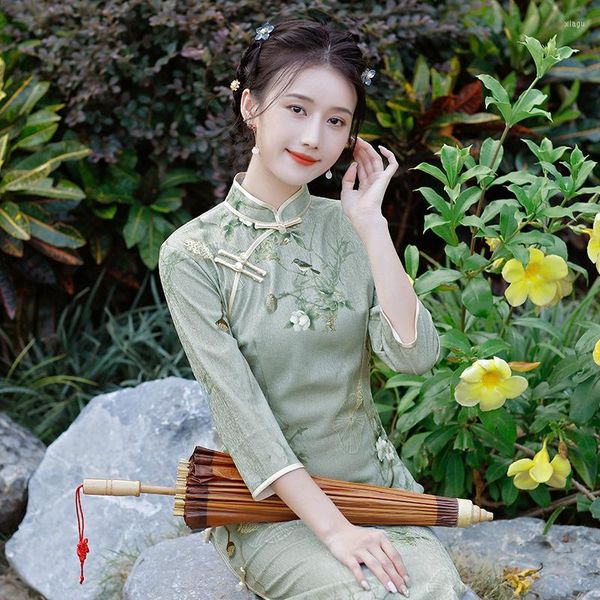 Vêtements ethniques Élégant Imprimé floral vert Qipao Mandarin Collier Short Manongsam Vestidso Chine