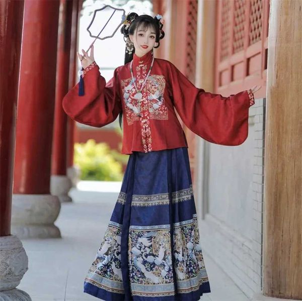 Vêtements ethniques Elegant Hanfu Womens Robe avec une jupe à face de cheval Colli