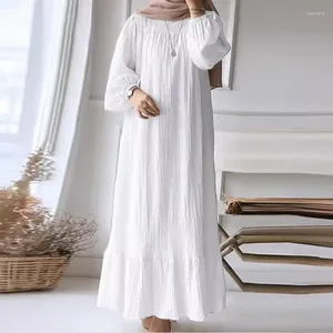 Vêtements ethniques Robes musulmanes élégantes pour femmes 2024 Spring and Automn Fashion Bubble Gardes rétro Pocket Hem Ruffle Edge Robe Femme