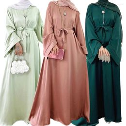 Ropa étnica elegante satén brillante Abaya Modesta para mujeres Musulmán Eid Vestido Ramadán Kaftan árabe Long Robe Dubai Femme Jalabiya Jalabiya