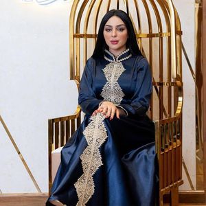 Vêtements ethniques Femmes élégantes Satin Broderie Musulman Abayas Longue Maxi Robe Turquie Arabe Caftan Soirée Dubaï Maroc Robe Jalabiya