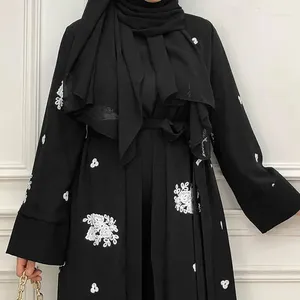 Vêtements ethniques Manteau en mousseline de soie brodé Ensemble musulman Dubaï Abaya Turquie Femmes Abayas Islam Femmes Deux pièces Femme Caftan marocain