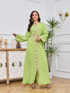 Vêtements ethniques Robe brodée Femmes Musulman Abaya Manches longues Eid Robe Caftan Kaftan Robes fendues marocaines Jalabiya Ramadan Abayas 2024