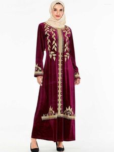Vêtements ethniques Broderie Robe musulmane Femmes Big Swing Velours Turquie Longue Robe Ramadan Islamique Jilbab Khimar Hijab Abaya 4XL