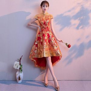 Vêtements ethniques Exquis Fleur Appliques Garniture Robe De Banquet Femmes Rouge Chinois Mariée Robes De Mariée Court Devant Long Dos Fête Formelle