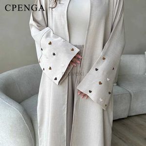 Vêtements ethniques Fashion Love broderie Open Abaya pour les femmes Dubaï 2024 Nouveau Plain Kimono Muslim Trkiye CARDIGAN ELÉGANT VOCTURE ISLAM D240419