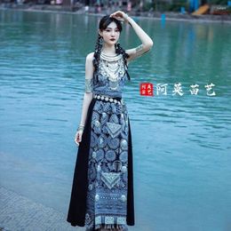 Vêtements ethniques Fashion minoritaire Miao Travel Pographie couples hommes femmes Vintage Fairy Stage Performance Cosplames Costumes