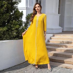 Vêtements ethniques Fashion Femmes Long Robe musulman Robe arabe Jalabiya V-Colon Yellow Abaya Lady Dubai Party Kaftan Islamic Burqas