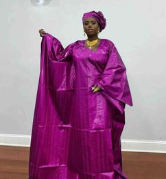 Vêtements ethniques Robe d'ajustement lâche bazin à la mode 2024 Perfect for Daily Wear Fêtes - une longue robe associée à des couvre-chefs T240510
