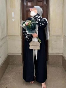 Etnische kleding Bloemenborduurwerk Moslim Abaya voor vrouwen Eid-jurk Marokko Ramadan Lace-up Abaya Kaftan Islam Vest Dubai Arabische lange gewaad