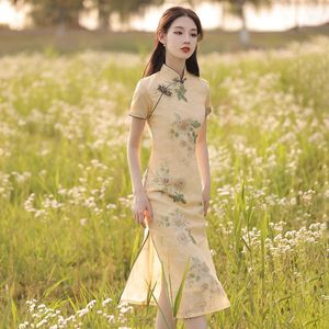 Ropa étnica Floral Qipao Mujeres tradicionales chinas Cheongsam Vestidos Vestido Estampado Stand Collar Manga corta Elegante Retro Plus Siz