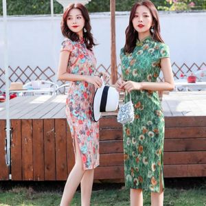 Etnische kledingmeisje Cheongsam 2023 Dagelijkse modeshows Slim Lady Long Dress Traditional Chinese Silk Evening Qipao