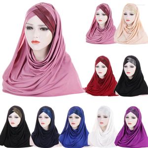 Vêtements ethniques Glitter Instant Hijabs Écharpe avec casquettes croisées Bonnet Mode musulmane One Piece Femmes arabes Turban Voile Châles Coiffure Foulards