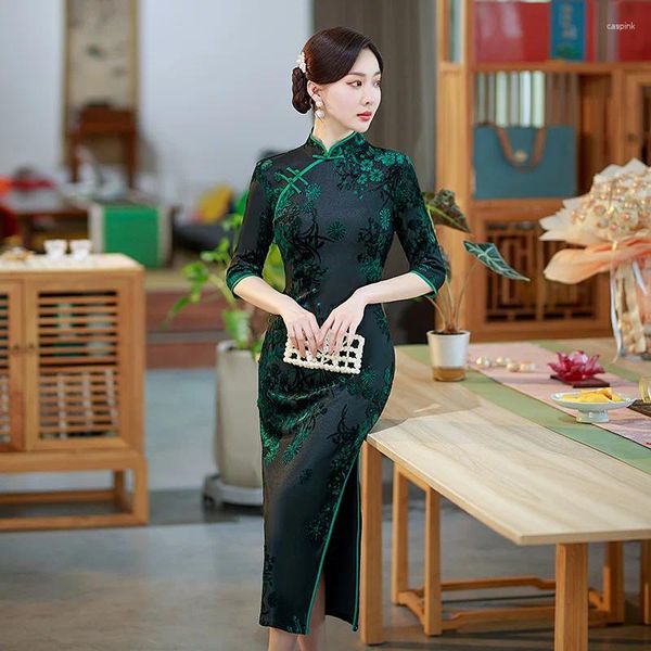Vêtements ethniques Vert Qipao Chinois Tradition Robes Longues Robes élégantes Femmes Automne Hiver Qipaos Imprimer Fleur Col Mandarin