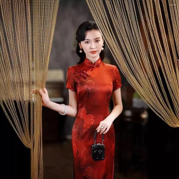 Ropa étnica de alta calidad seda real qipao cheongsam falda top style hanfu ropa de noche vestida de noche mujeres