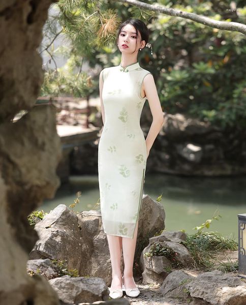Vêtements ethniques de haute qualité jeune à la mode moderne dame Cheongsam robe nationale traditionnelle chinoise vêtements d'été sans manches quotidien