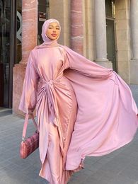 Etnische kleding ins mode djellaba moslims sets 2 -delige zijdeachtige pakken elegante lange islamitische vrouwen bescheiden slijtage slijtage satijn eid wy935 230131