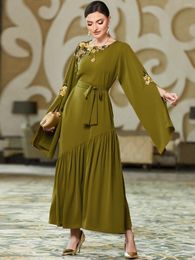 Ropa étnica Marruecos islámico Moda musulmana Ejército Verde Medio Oriente Mangas extra largas Heavy Duty Bordado Aplique Vestido Dubai