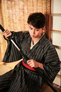 Vêtements ethniques Japonais Kimono Mâle Samurai Robe Coton Kendo Noir Le long de la bande Festival d'été traditionnel Feworks Tissu