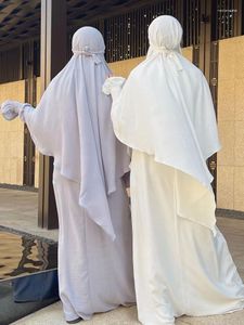 Vêtements ethniques Jilbab 2 pièces Khimar Abaya Set Robe longue en crêpe froissée avec écharpe Hijab Islam Jilbabs pour femmes Ramadan prière musulmane