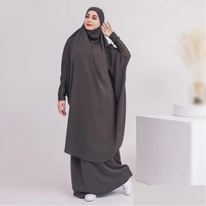 Vêtements ethniques Jilbab établit des femmes musulmanes tenue de prière islamique Extral long khimar avec jupe Dubaï Turque Burqa Kaftan 2 pièces Drop Dhdki