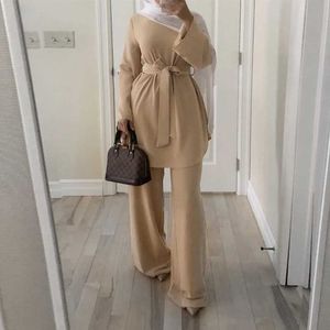 Vêtements ethniques Kaftan Dubai Abaya Turkey Musulmages Tops and Pantals Robes Sets Islam Clothing Abayas for Women Robe Ensembles Musulman T240510
