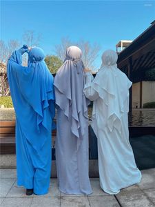 Vêtements ethniques Khimar Abaya Ensembles Tissu froissé Robe à manchette smockée Deux couches Hijab Écharpe Vêtements de prière Islam Jilbabs pour femmes Ramadan