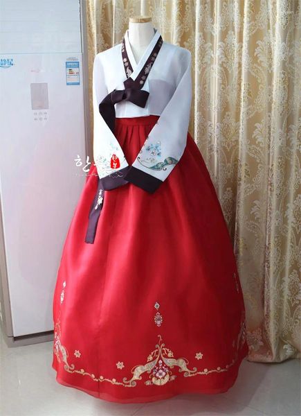 Ropa étnica Corea importó tela/etapa Hanbok mejorada para limpieza en seco