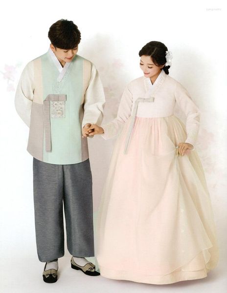 Ropa étnica Coreana Original importada Hanbok bordada a mano para eventos y disfraces a gran escala