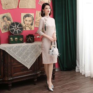 Vêtements ethniques Dentelle Split Style Chinois Lady Cheongsam Mi-Long Serré Robe Élégante Cinq Pétale Fleur Vintage Rose Mariée Double Couche Jupe