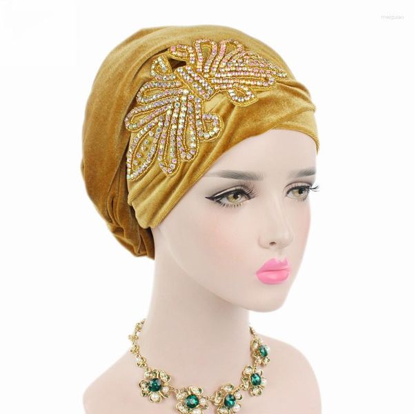 Vêtements ethniques Luxe Strass Velvet Turban Écharpe Femmes Foulard Bonnet Islamique Foulards Africain Automne Hiver Femme Wraps Caps