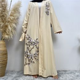 Vêtements ethniques Moyen-Orient Mode Simple Femmes Brodé Lâche Laceup Cardigan Robe Femmes Abaya Robe élégante Turquie Musulman 230324