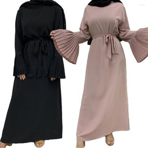 Etnische kleding Midden -Oosten Moslimvrouwen lange kleding geplooide flare mouw Ramadan Islamitische Eid Abaya Casual Slim Maxi Robe Jilbab Maleisië