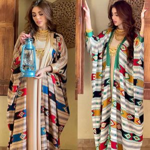 Ropa étnica Medio Oriente Moda Mujer Rayas Bat Manga Musulmán Chaleco Abrigo Dos piezas Abaya Vestido Abayas para Mujeres