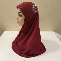 Vêtements ethniques adultes musulmans grandes filles prie le hijab foulcarf chapeau islamique Amira tire sur une foule en soie de glace