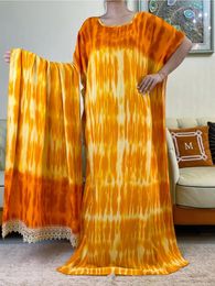 Vêtements ethniques musulman Batik coton tissu Dresse avec grande écharpe pour les femmes 2023 été à manches courtes Femme Robe africaine traditionnelle Abayas
