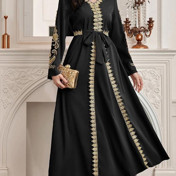 Vêtements ethniques Robe musulmane pour Ramadan Gurban Gold Lace Front Broderie Noir Col V Abaya Caftan Kaftan Femmes Ceinture Turquie
