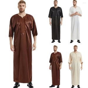 Etnische kleding moslim Dubai Pakistan jubba thobe halve mouw kaftan satijn vaste abaya geborduurd maxi gewaad voor mannen gebedspartijjurk