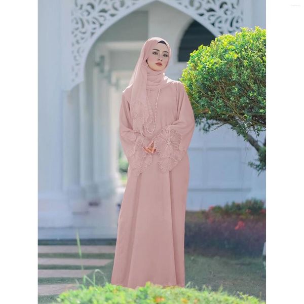 Vêtements ethniques Mode musulmane Hijab Dubaï Abaya malais Indonésien longues robes solides en dentelle islam solide pour femmes s'habiller
