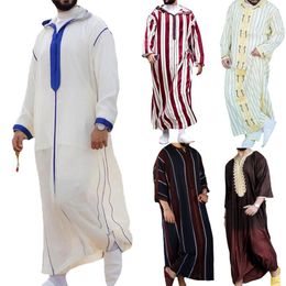 Ropa étnica Musulmana Jubba Thobe Ropa Hombres Sudadera con capucha Ramadan Robe Kaftan Abaya Dubai Turquía Islámica Hombre Casual Suelto