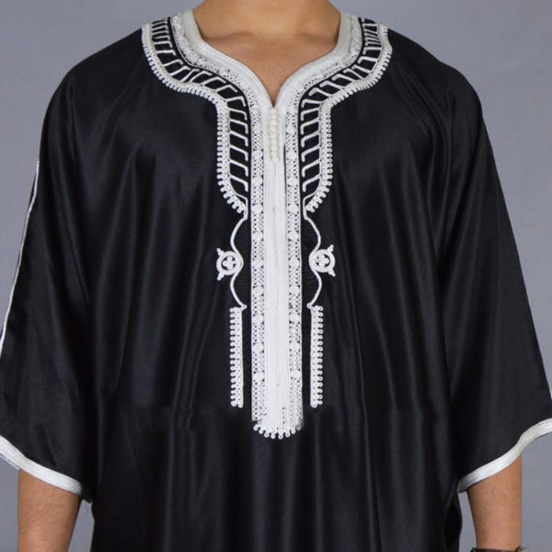 Etniska kläder Muslimsk Man Kaftan Marockanska Män Jalabiya Dubai Jubba Thobe Bomull Lång skjorta Fritidskläder Ungdom Svart Robe Arabiska Kläder Plus Size