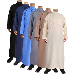 Vêtements ethniques hommes musulmans Islam Dress Fashion Caftan Black Thobe Saudi Arabie Kaftan Abaya Turquie Dubaï Robe Pakistan Maroc