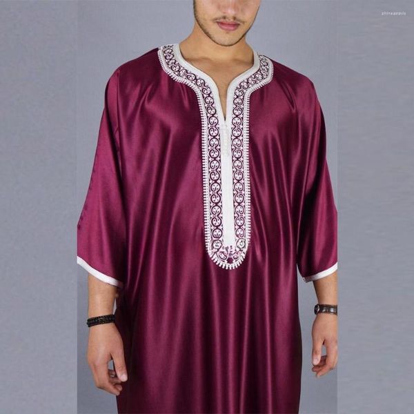 Roupas étnicas Homens Muçulmanos Robe Bordado Solto Luxo Saia Longa Ramadan Oração Kaftan Paquistão Traje Thobe Cavalheiro Traje Tradicional