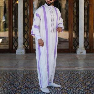 Vêtements ethniques Musulman Hommes Rose Manches Longues Thobe Moyen-Orient Arabie Saoudite Abaya Robe Islamique Dubaï Rayé Motif Imprimé
